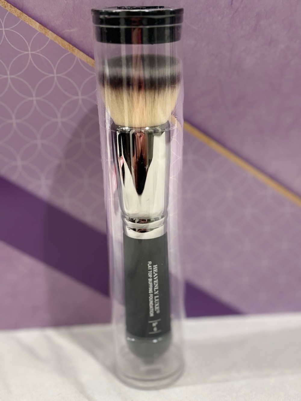 IT Cosmetics Heavenly Luxe Flat Top Buffing Foundation Brush #6 NEW